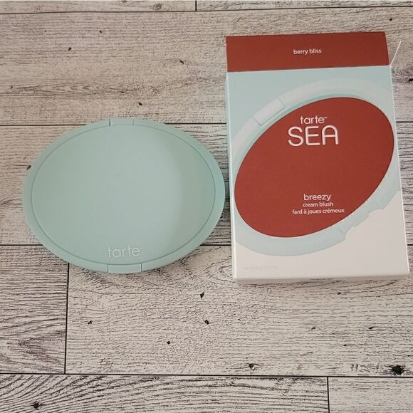 Tarte Sea Breezy Cream Blush in Berry Bliss - Picture 2 of 6